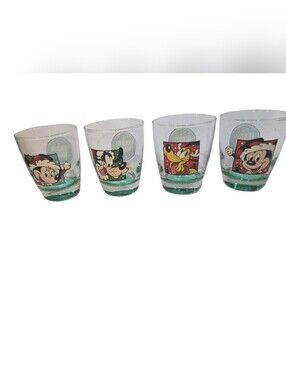 Disney Store Mickey & Friends Holiday Magic 4 Piece 8oz Drinking Glasses Set NEW